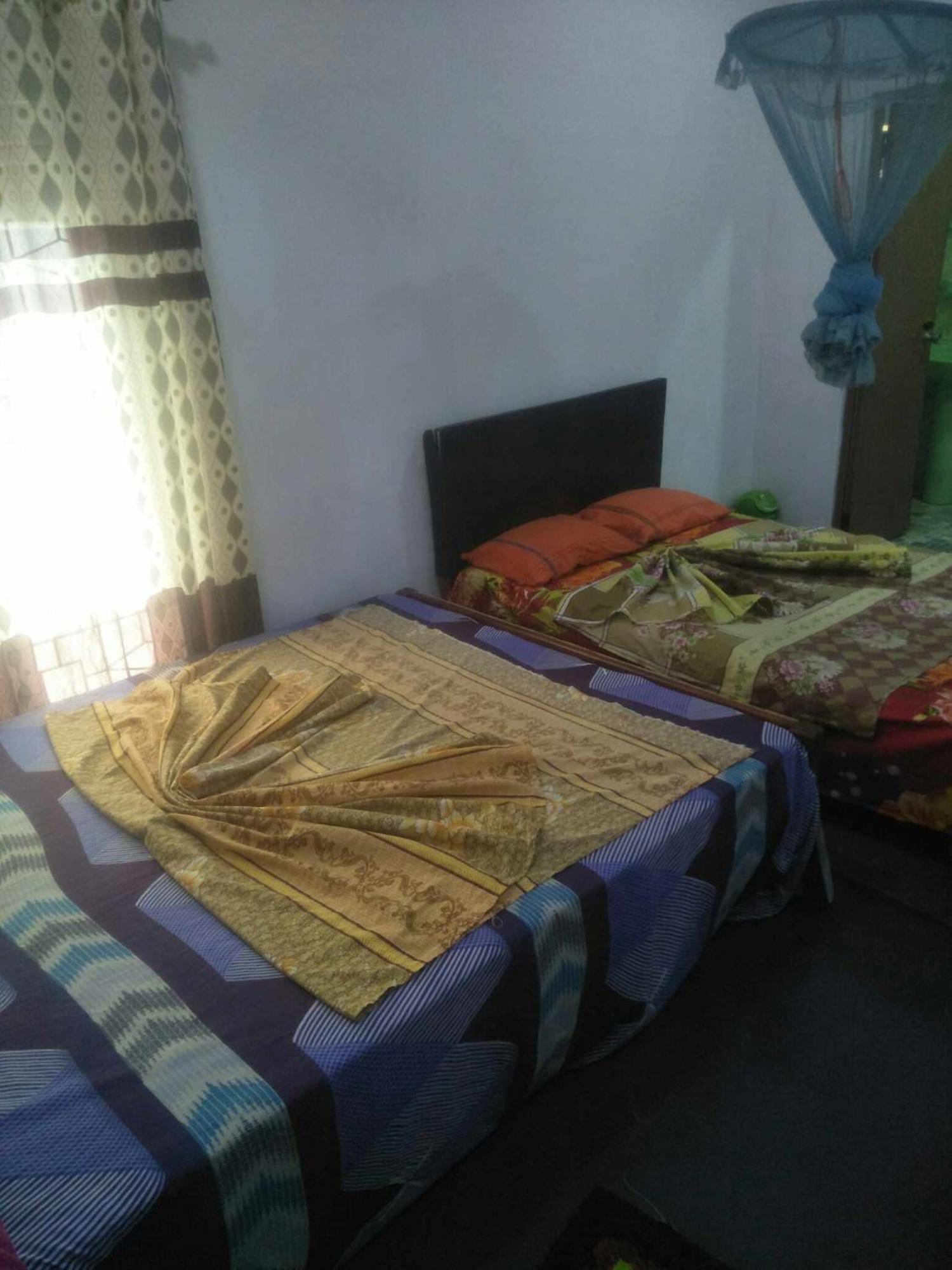 Bathiya Tourist Guest Anuradhapura Hotell Exteriör bild